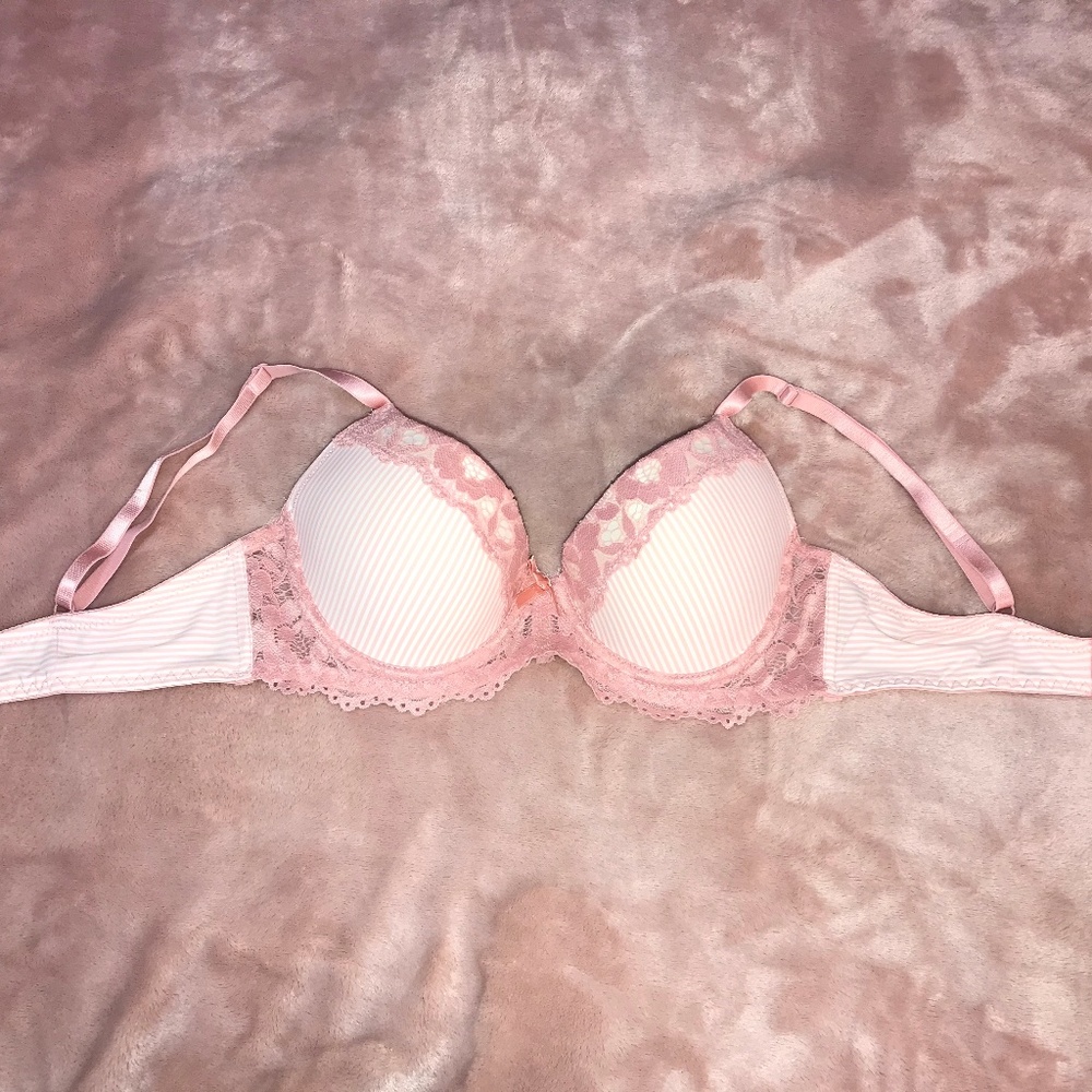pink and white striped bra w/ lace